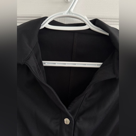 POLO BODYCON ROMPER BLACK SIZE SMALL SHORTS AND SHORT SLEEVE WITH BUTTONS - Picture 8 of 10